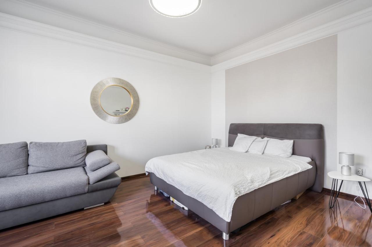Apartment Breathless Panorama Synagogue Elegant Attic Free Parking Reservation Needed Budapest