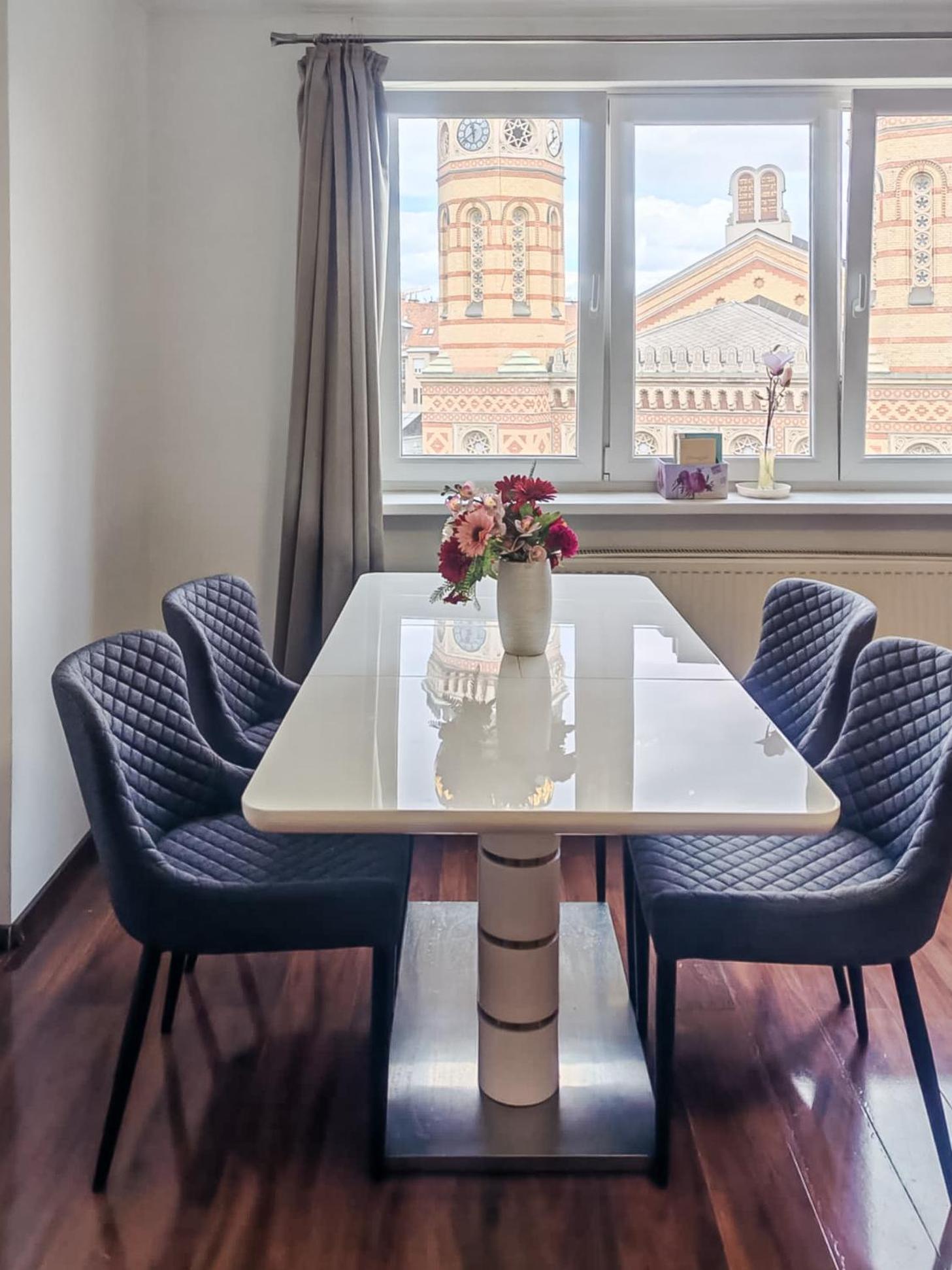 Amora Homes Breathless Panorama Synagogue Elegant Attic Free Parking Reservation Needed Apartmán